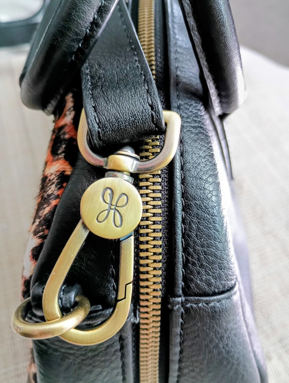 Sheila Small Satchel - Picture 13 of 15